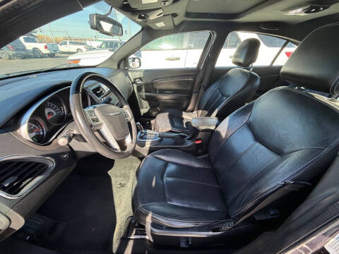 2011 Chrysler 200 Limited