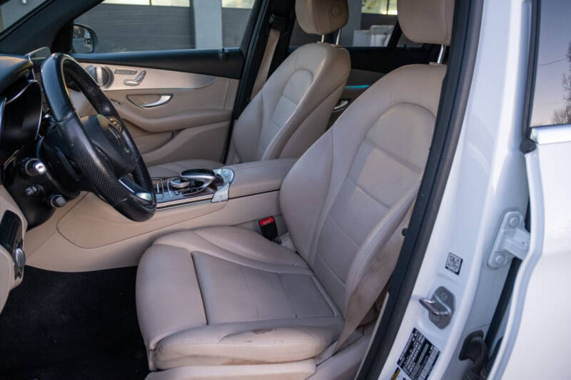 2017 Mercedes-Benz GLC GLC 300 4MATIC