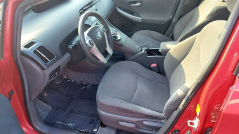 2010 Toyota Prius III