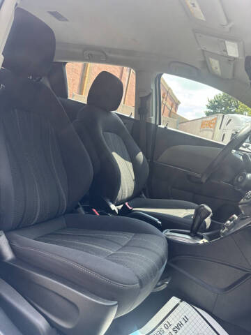 2014 Chevrolet Sonic LT Auto