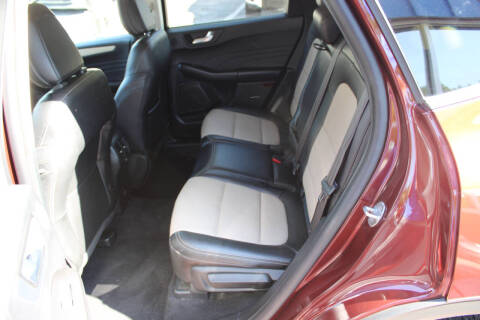 2021 Ford Escape Hybrid Titanium