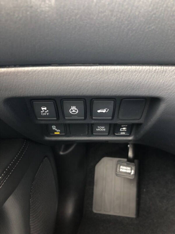 2019 Nissan Pathfinder SL