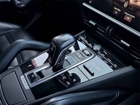 2021 Porsche Cayenne GTS