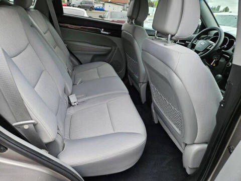 2011 Kia Sorento LX
