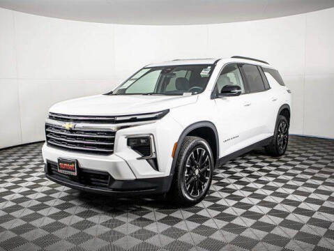 2025 Chevrolet Traverse LT