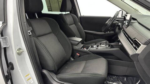 2023 Mitsubishi Outlander ES