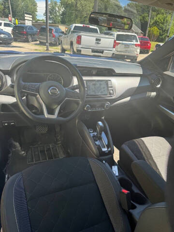 2019 Nissan Kicks SV