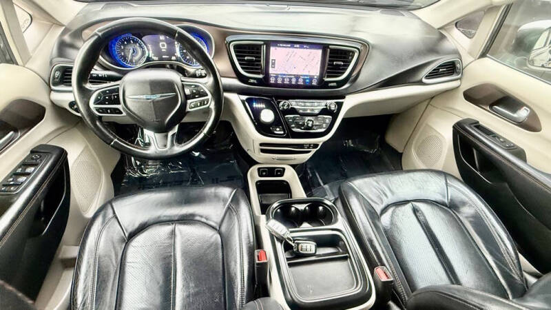 2018 Chrysler Pacifica Touring L