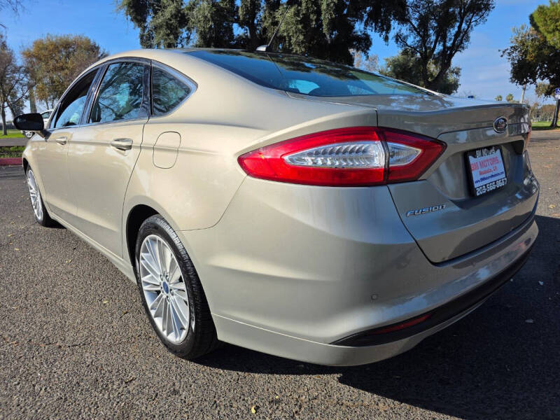 2015 Ford Fusion SE