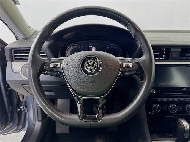 2022 Volkswagen Passat SE
