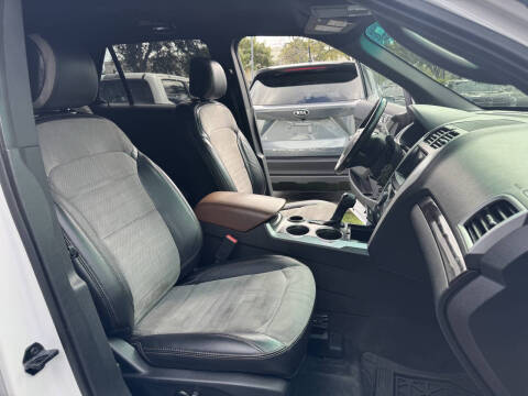 2011 Ford Explorer Limited