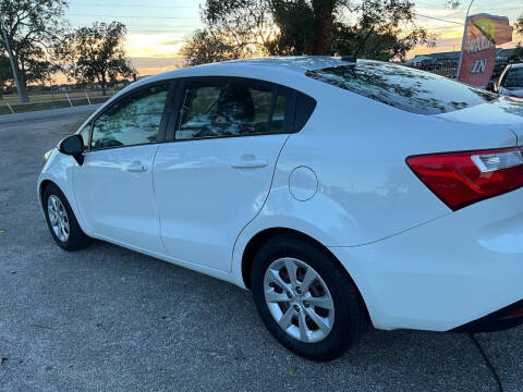 2013 Kia Rio LX