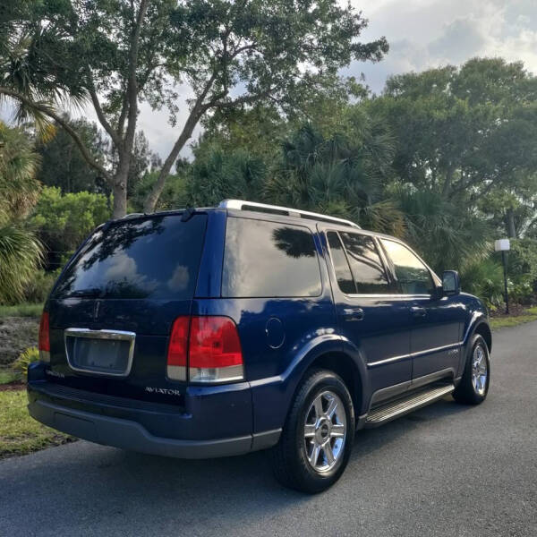 2004 Lincoln Aviator Luxury