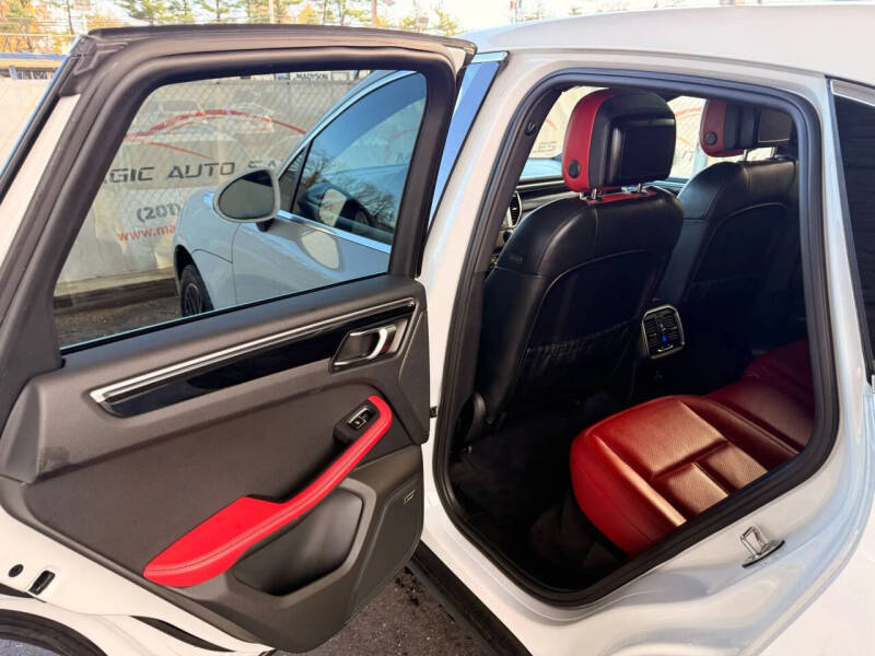 2017 Porsche Macan S