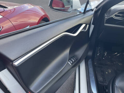2014 Tesla Model S 85
