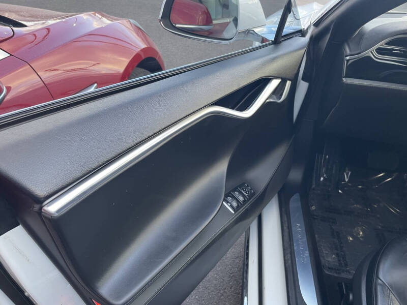 2014 Tesla Model S 85