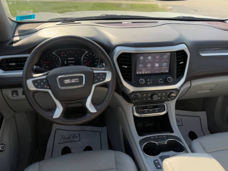 2021 GMC Acadia SLT