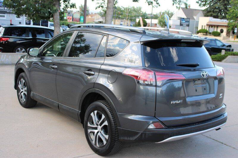 2018 Toyota RAV4 LE