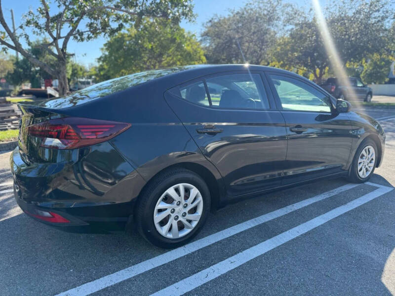 2020 Hyundai Elantra