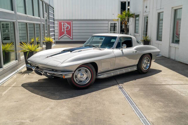 1967 Chevrolet Corvette 2