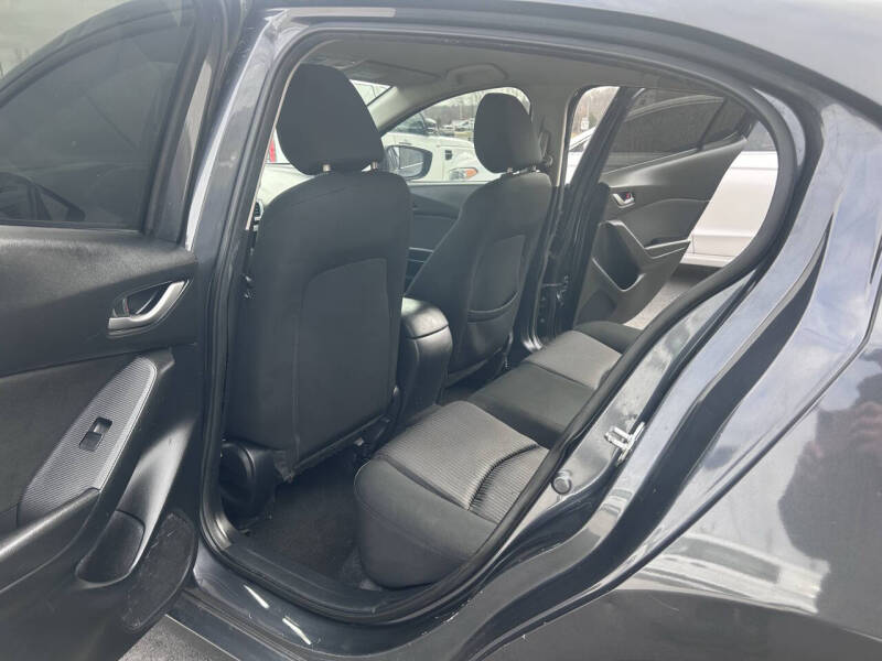 2016 Mazda MAZDA3 i Sport