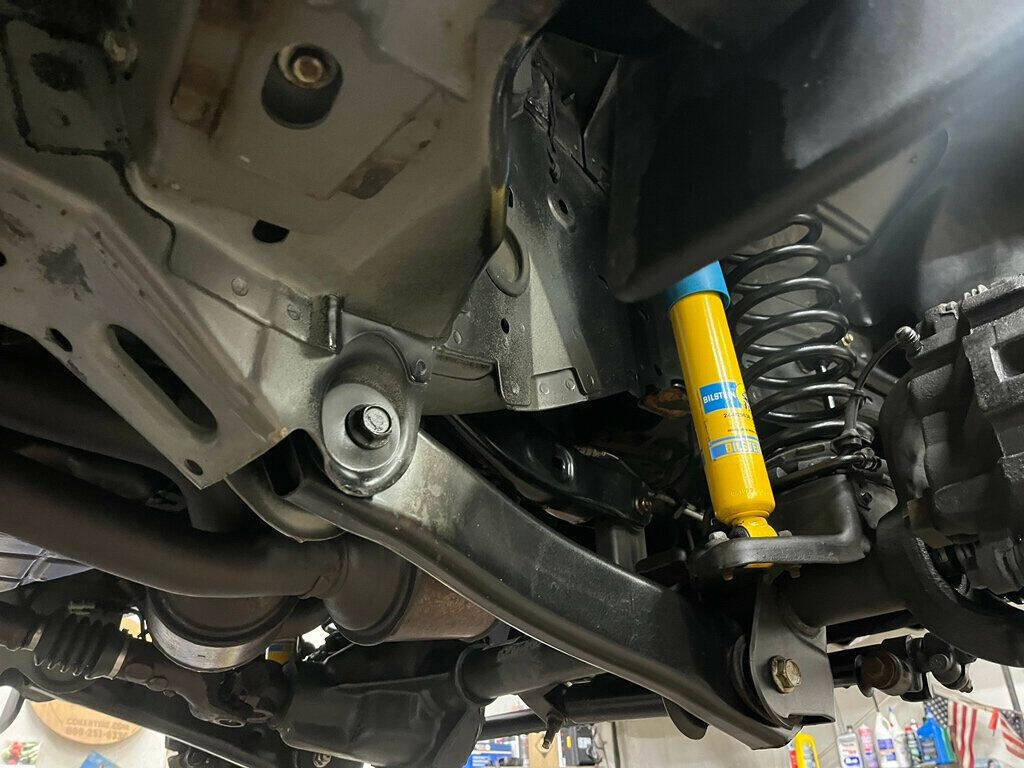 2004 Jeep Grand Cherokee 35