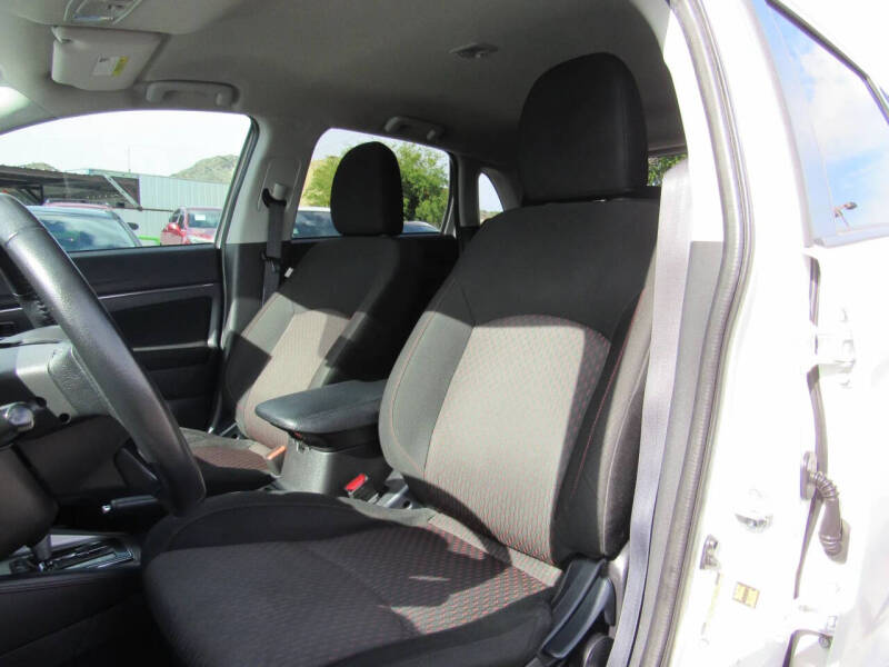 2019 Mitsubishi Outlander Sport SE