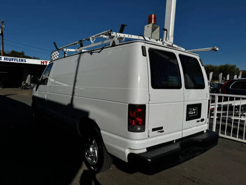 2013 Ford E-Series E-150