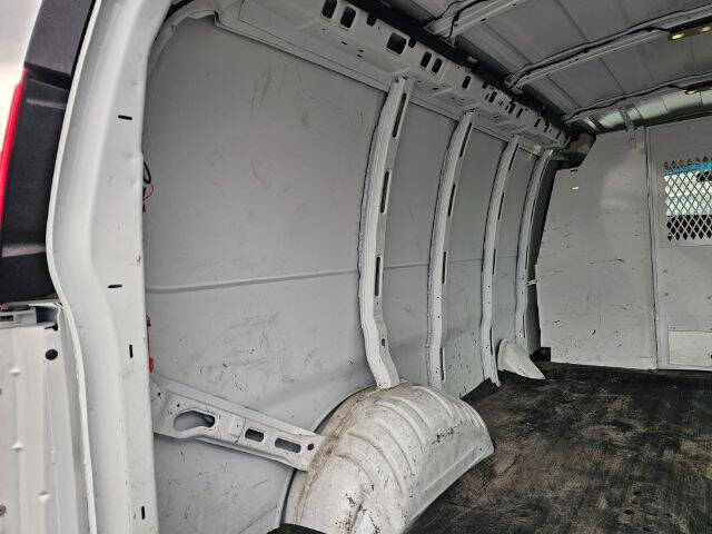 2017 Chevrolet Express 2500