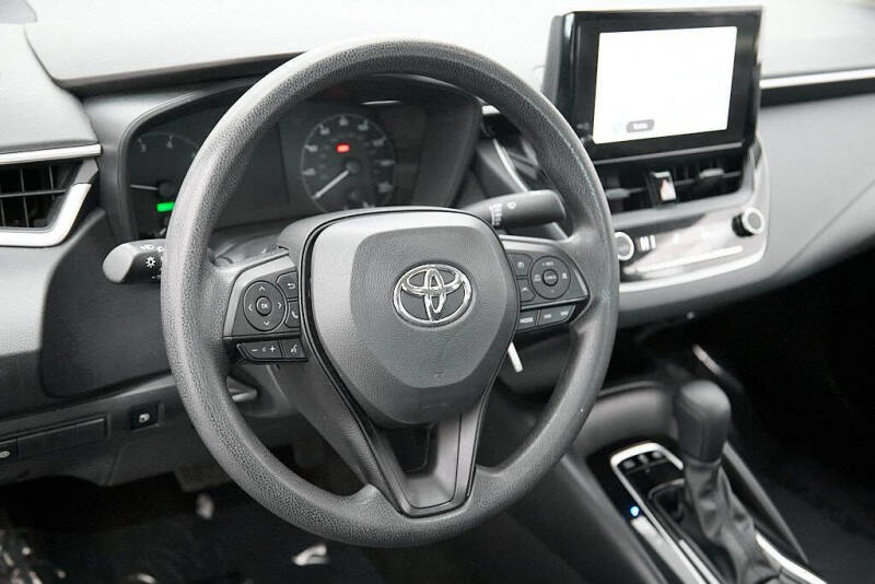 2025 Toyota Corolla Hybrid LE
