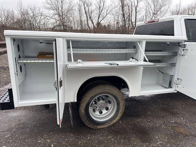 2025 GMC Sierra 3500HD CC Pro