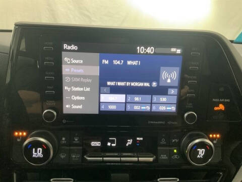 2022 Toyota Highlander Hybrid XLE