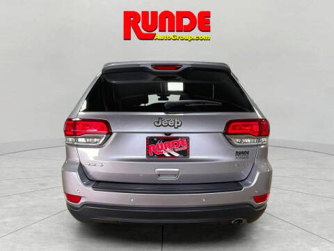 2020 Jeep Grand Cherokee Laredo