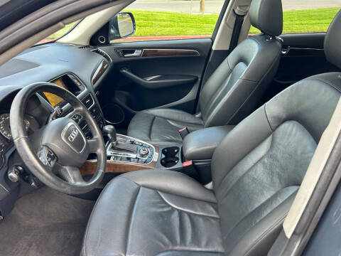2011 Audi Q5 3.2 quattro Premium Plus