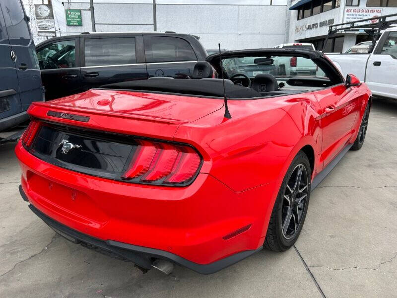 2020 Ford Mustang EcoBoost