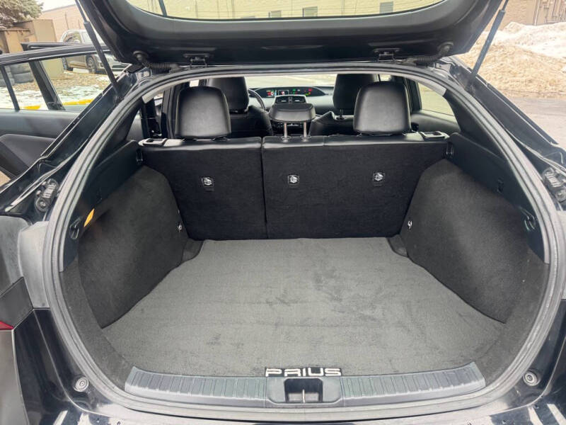 2019 Toyota Prius XLE