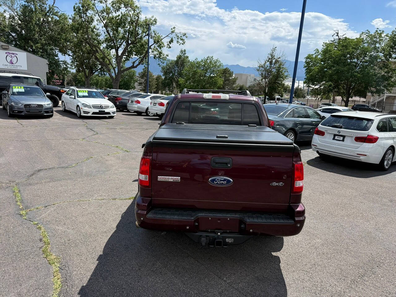 View vehicle photo 7