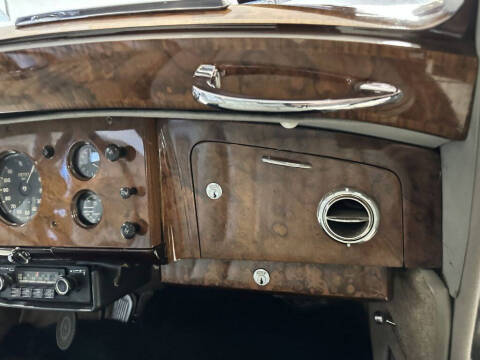 1954 Rolls-Royce Silver Dawn