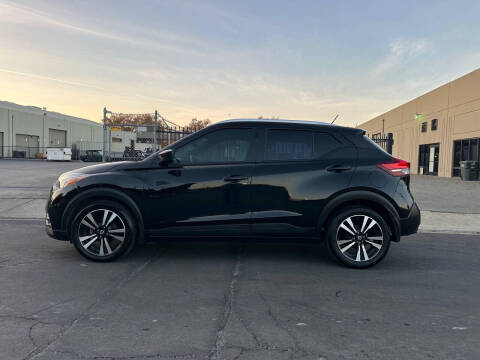 2020 Nissan Kicks SV