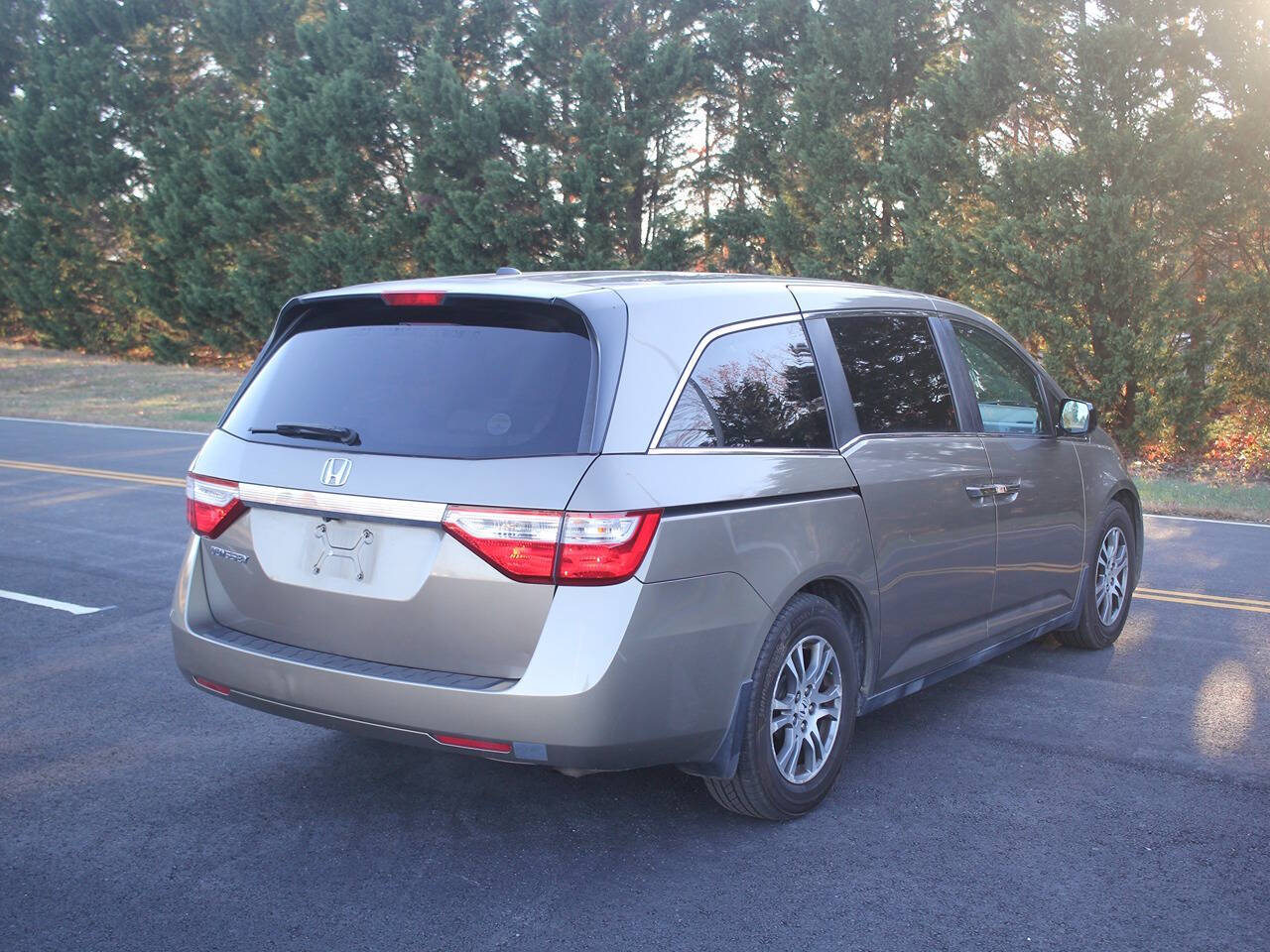 2013 Honda Odyssey EX-L photo 11