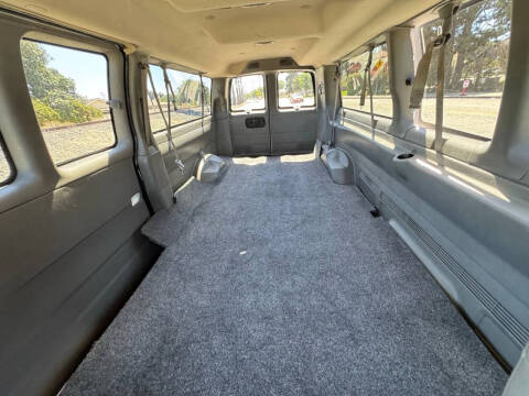 2017 Chevrolet Express LT 3500