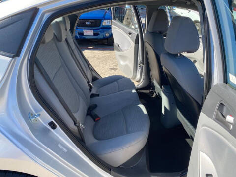 2017 Hyundai Accent SE