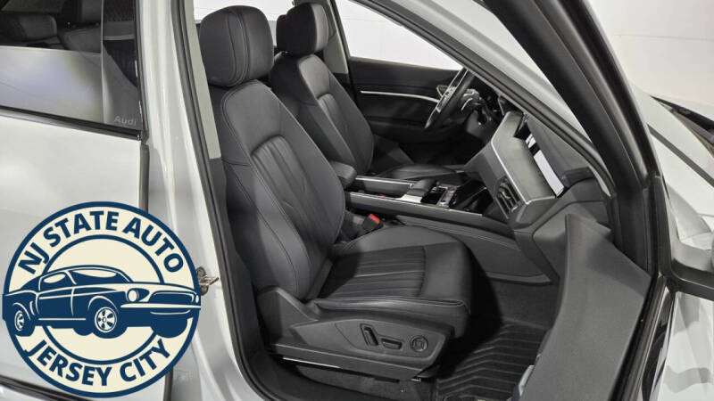 2024 Audi Q8 e-tron quattro Premium Plus