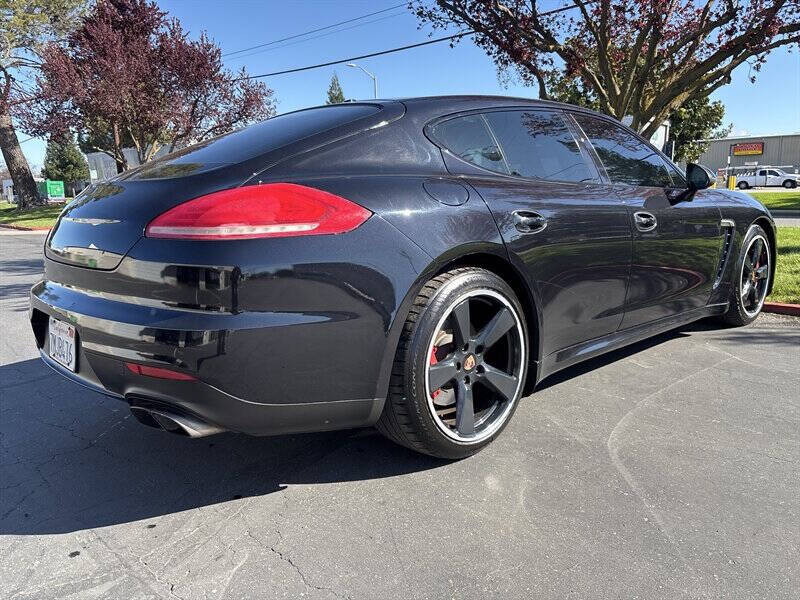 2015 Porsche Panamera Turbo