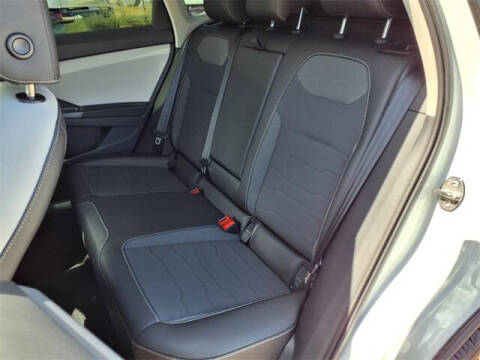 2025 Volkswagen Taos SE