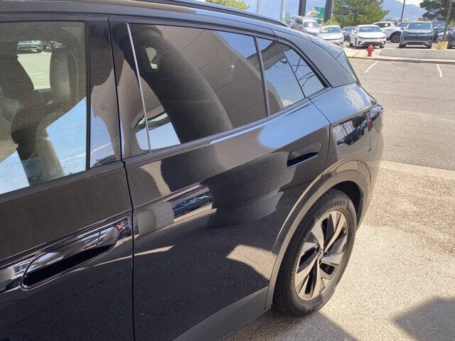 2023 Volkswagen ID.4 Pro