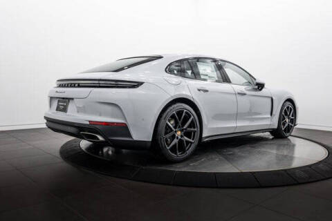 2026 Porsche Panamera 4