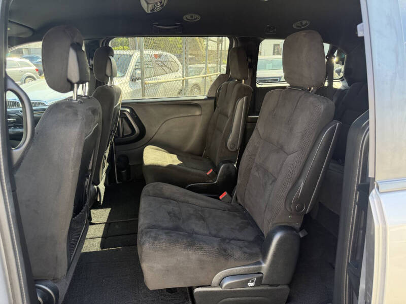 2016 Dodge Grand Caravan American Value Package