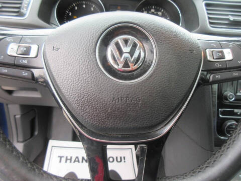 2017 Volkswagen Passat 1.8T SEL Premium