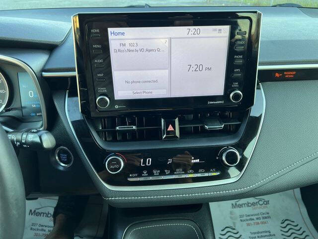 2022 Toyota Corolla Hatchback SE